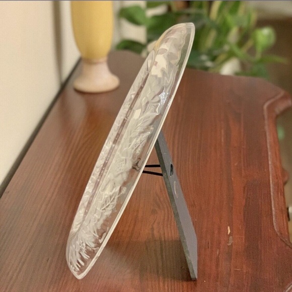 Vintage Crystal Frosted Flower Photo Frame Chrysanthemum Oval Fits 5x7 1980s - Picture 4 of 12